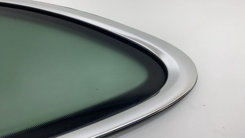 7P5845297 2011-2018 Porsche Cayenne Rear Driver Side Quarter Corner Window Glass Left LH