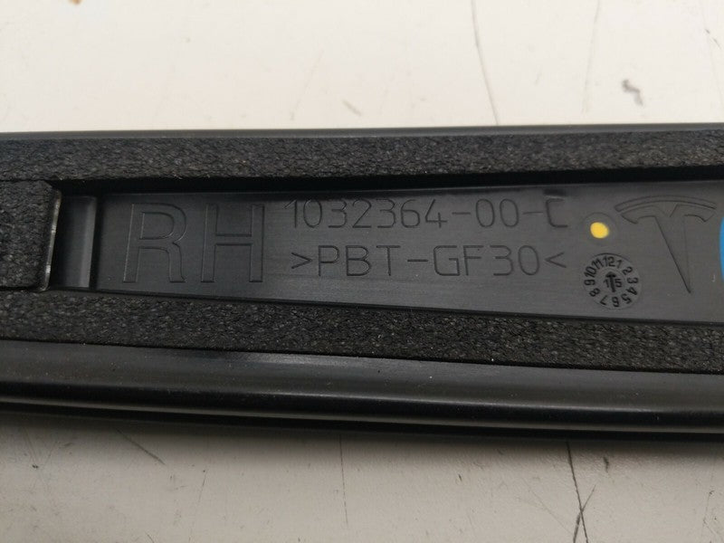 1032364 00 C ⭕ 16-20 Tesla Model X Passenger Side B-Pillar Applique Glass Right 1032364-00-C