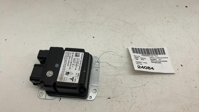 109575700C 17-23 Model 3 Safety Restraint Computer Control Module (Crash Data) 1095757-00-C