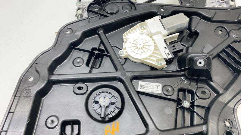 ⭕ 20-23 Tesla Model Y Rear Passenger Right Window Regulator & Motor 14