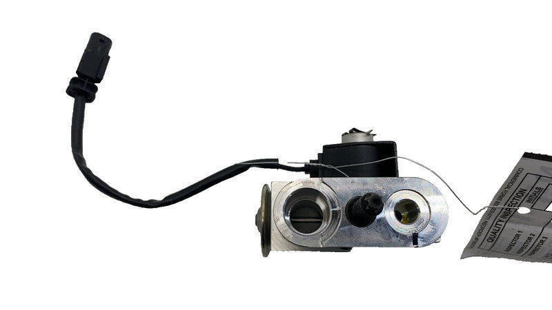 PT01105487 ⭕ 2025 Rivian R1S A/C Air Conditioning Compressor Block Valve Assy PT01105487