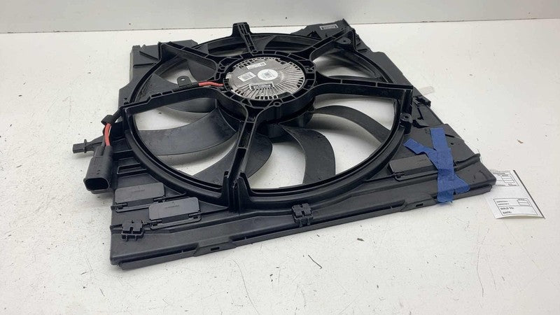 ⭕2014-2018 BMW X5 Sdrive35I F15 Engine Main Radiator Cooling Fan Shroud Assembly