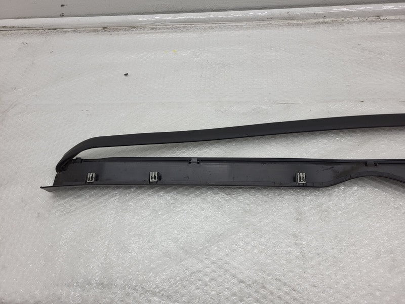 101221500C ⭕12-23 Model S Left Rocker Panel Scuff Plate Molding w/ Rubber Seal 1012215-00-C