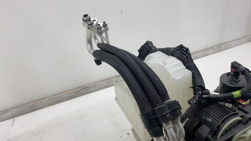 1506859 97 D 20-23 Model Y Supermanifold Refrigerant Chiller + Coolant Reservoir 1506859-97-D