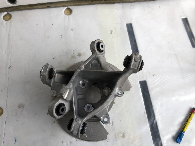 ⭕ 2020-2024 Model Y Rear Driver Side Spindle Knuckle w/ Shield Left 11
