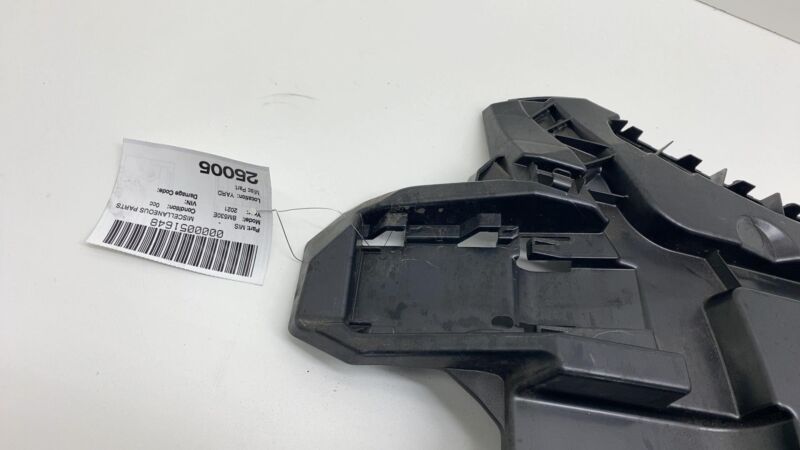 51129498618 2021-2023 BMW 530e B46X Rear Passenger Side Bumper Mount Support Bracket Right