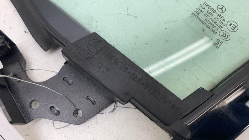 ⭕ 2022 EQS 450+ V297 Front Right Quarter Door Window Glass Vent RH A29