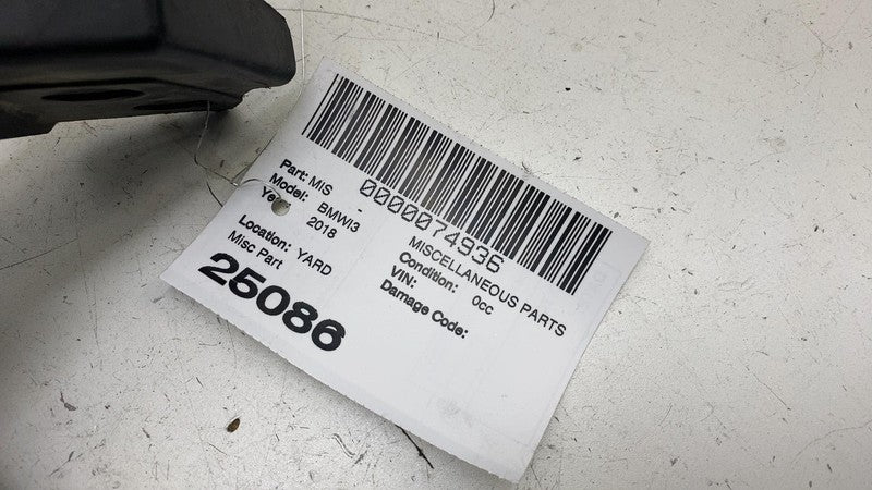 ⭕14-21 BMW i3 I01 Front Driver Fender Mount Support Bracket Left LH 51