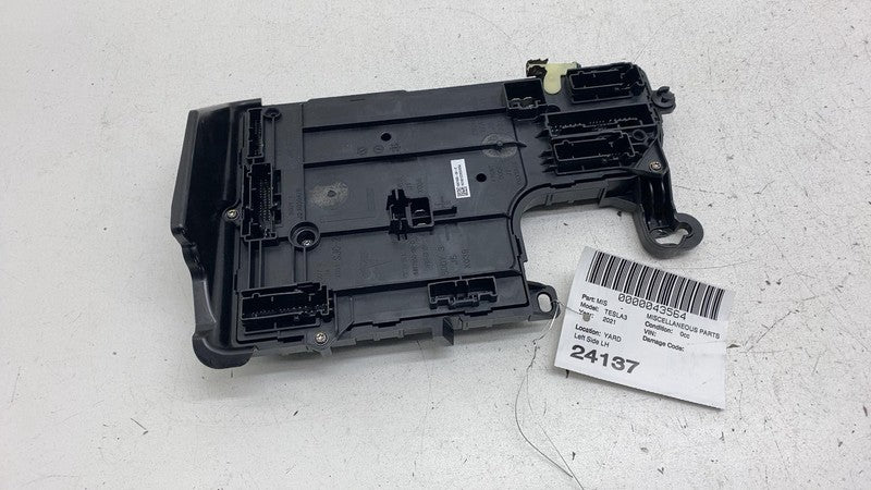 156745500C ⭕ 2017-2023 Model 3 Left Low Voltage Controller Body Control Module 1567455-00-C