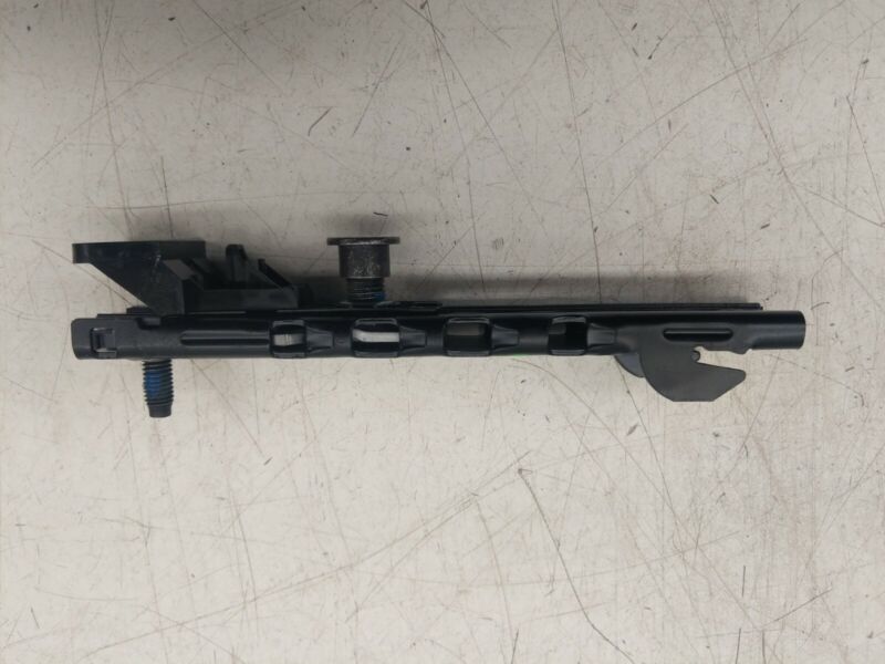 1068130-01-B ⭕ 2017-2022 Model 3 Y Front Left or Right Seat Belt Height Adjuster 1068130-01-B