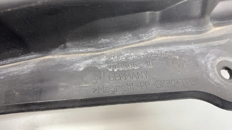 2018-2021 BMW 530e Front Underhood Cowl Center Partition Trim w/ Seal 