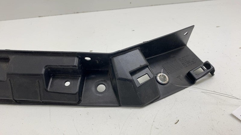 1783431-00-C ⭕ 2024 2025 Tesla Cybertruck  Front Right Side Fender Flare Carrier 1783431-00-C