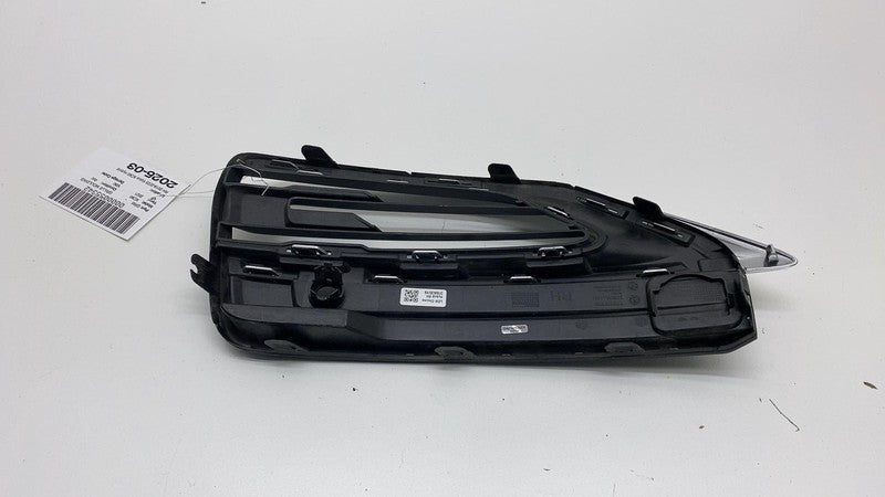 31663519 ⭕ 2019-2023 Volvo  XC90 Front Passenger Side Lower Outer Grille Right 31663844