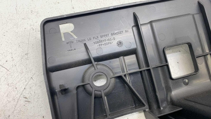 ⭕ 17-23 Model 3 Rear Right Trunk Luggage Lid Floor Support Bracket 108
