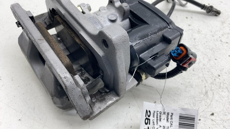 ⭕ 17-25 Tesla Model 3 M3 Rear Left Caliper w/ Brake Hose Line BASE 104