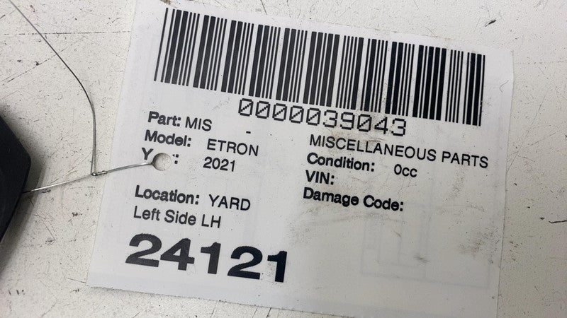 ⭕ 19-23 Audi E-Tron Front & Rear Left Handle Outside Gasket 4M8837277/