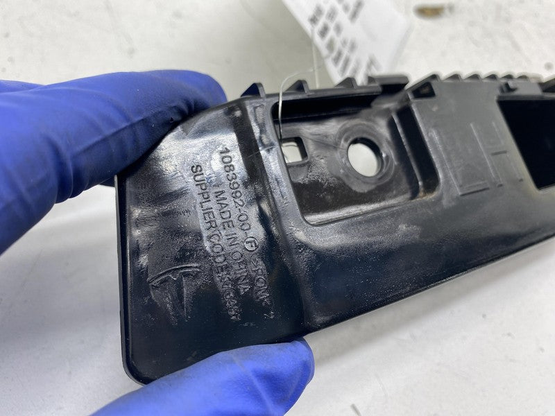 ⭕ 17-23 Tesla Model 3 Rear Left Taillight Tail Lamp Mount Bracket 1083