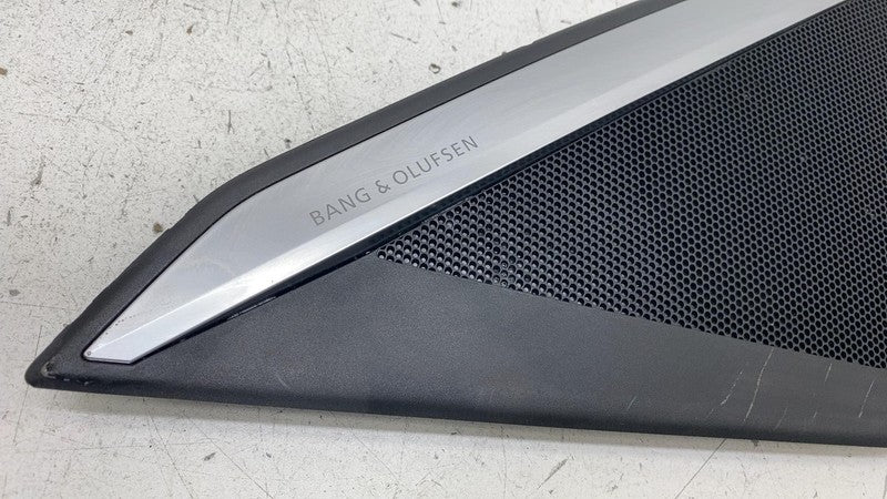 ⭕2019-2023 Audi E-Tron Front Left Driver Side Interior Door Speaker Grille Cover