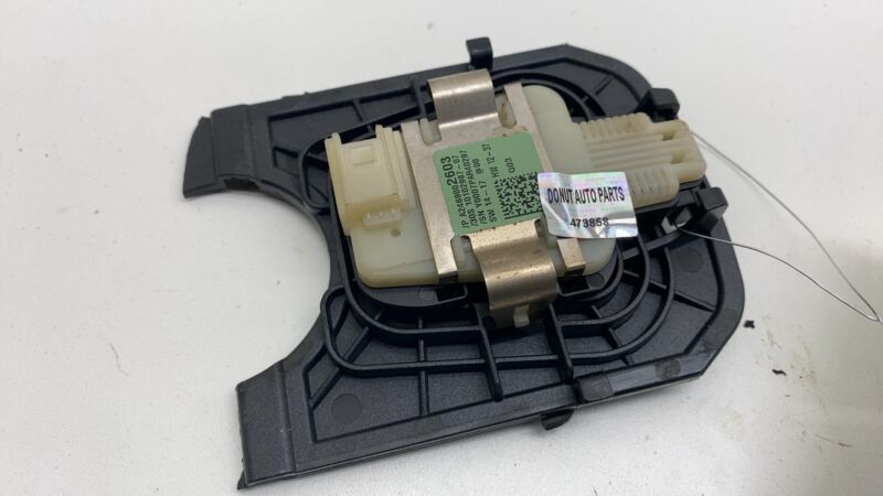A 246 900 26 03 2016-2019 Mercedes-Benz GLE350 Windshield Rain Light Sensor Module w/ Bracket