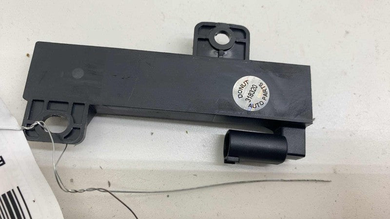 ⭕ 17-25 Chrysler Pacifica Keyless Entry Antenna Receiver Module Unit 6