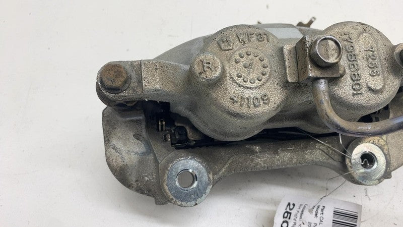 17988801 ⭕2017 2018 2019 2020 Chrysler Pacifica Front Passenger Caliper Right RH 17988801