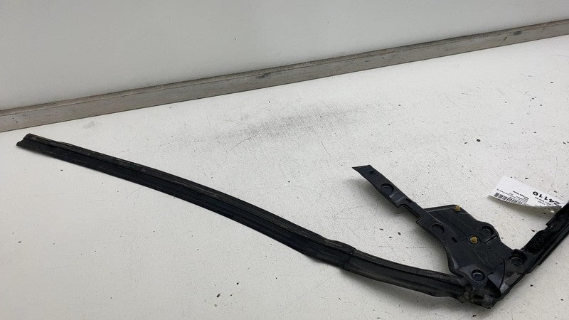 ⭕ 2021-2023 Tesla Model X Front Passenger Side Inner Belt Door Rubber 