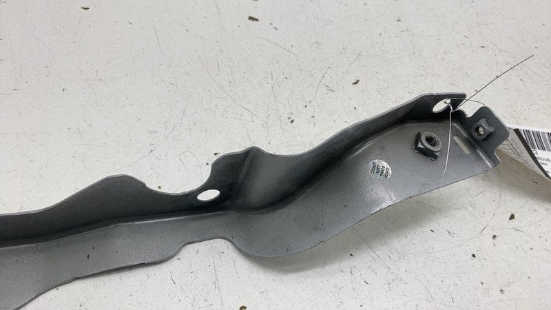 ⭕ 2021-2023 Polestar 2 Front Passenger Side Headlight Lamp Mount Bracket Right