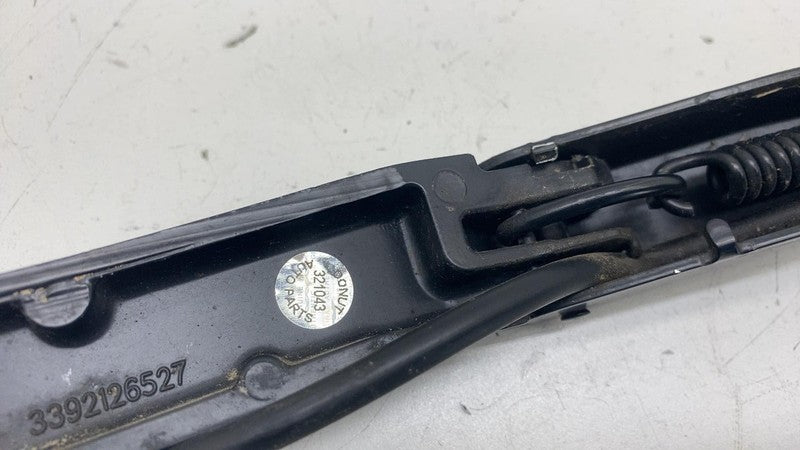1076729 00 B ⭕ 2017-2023 Model 3 Front Passenger Side Windshield Wiper Arm Right 1076729-00-B
