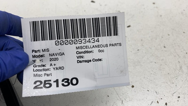 ⭕ 18-21 Lincoln Navigator Front Left Door Sill Scuff Plate Trim LH KL7