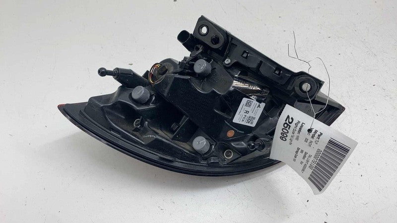 68424932AC ⭕ 2021-2025 Chrysler Pacifica Rear Right Side Outer Tail Light Lamp 68424932AC