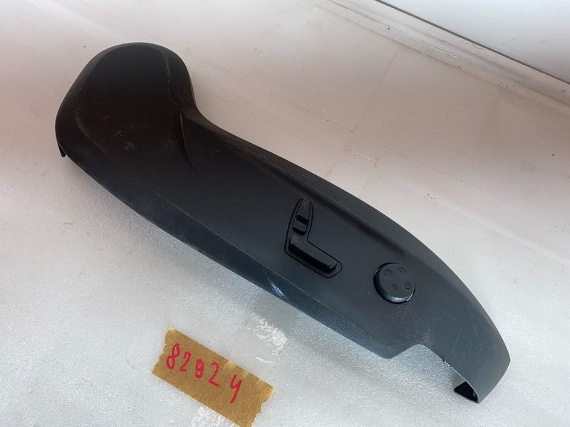 AG130872A ⭕ 2012-2015 Tesla Model S Front Right 1st Row Seat Control Switch & Trim Panel