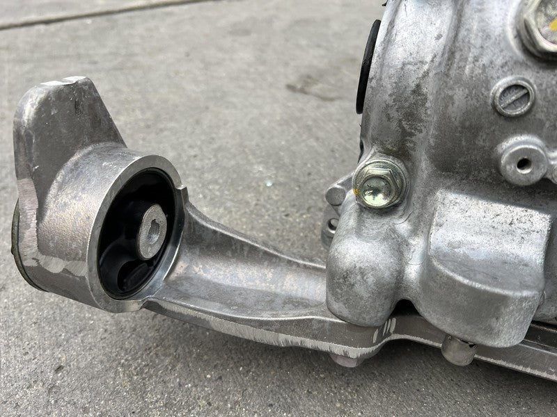 NA1J-39730 2019-2023 Mazda MX-5 Miata Rear Axle Differential Carrier w/ Mount Support A/T