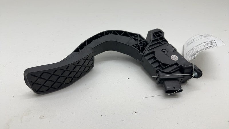 8W1 723 523 ⭕ 2018-2024 Porsche Cayenne Gas Throttle Accelerator Pedal Assembly 8W1723523