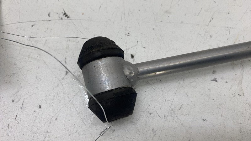 A 205 326 04 17 ⭕ 2015-2020 Mercedes-Benz C300 Rear Passenger Side Stabilizer Sway Bar Link RWD