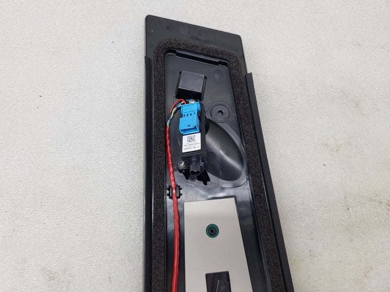 1100437 00 D ⭕ 17-23 Model 3 Driver Side B-Pillar Applique Glass w/ Camera Left 1100437-00-D