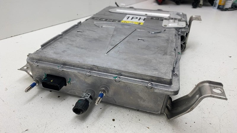 ⭕ 2016-2020 Tesla Model S On-Board Charging System Module 1035647-00-C
