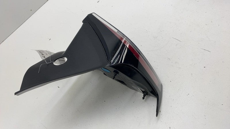 1077399 ⭕ 2017-2022 Tesla Model 3 Rear Exterior Taillight Outer Tail Lamp Left 1077397