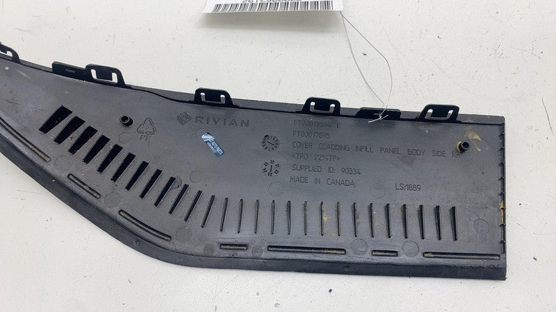 PT00017894-E ⭕ 22-24 Rivian R1T Rear Right Tailgate Bed Box Cladding Panel Cover PT00017894-E