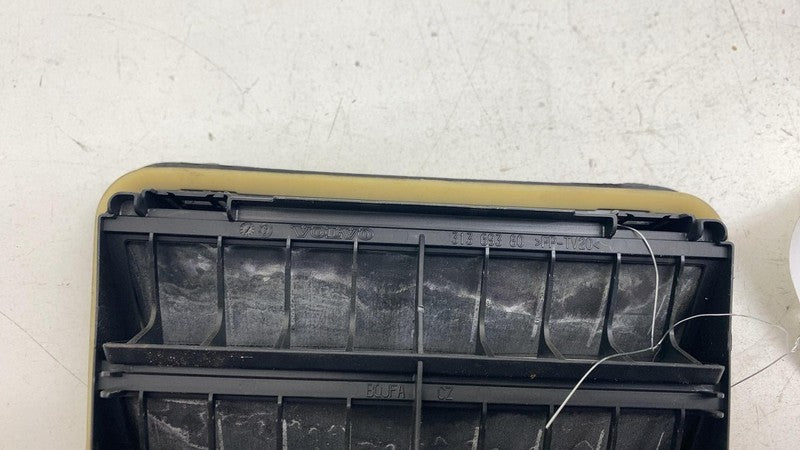 31369380 ⭕ 21-24 Polestar 2 Rear Left or Right Quarter Air Drafter Pressure Vent 31369380