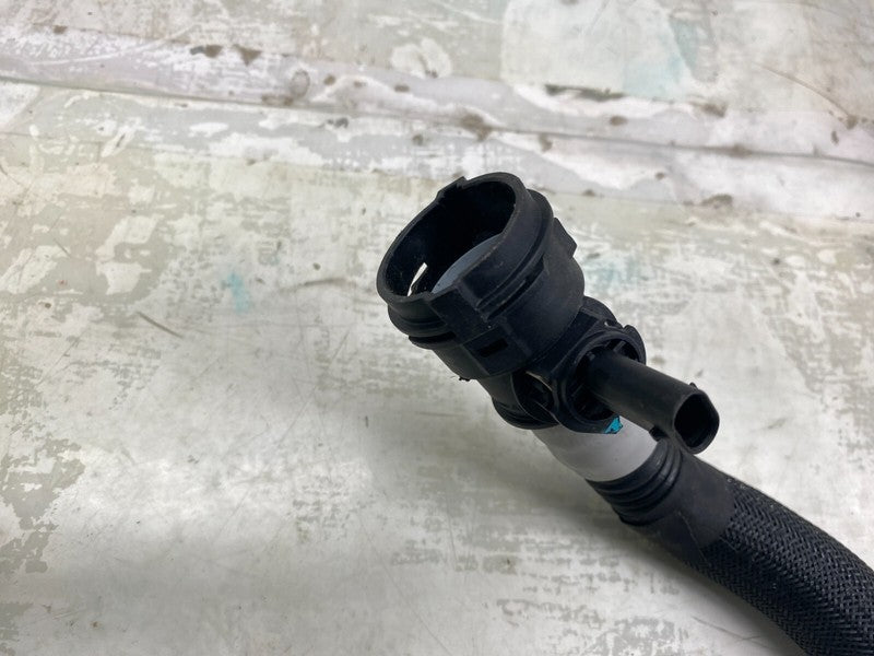 107759200D ⭕17-23 Model 3 Front Pump to Tunnel Radiator Coolant Hose Pipe Tube 1077592-00-D