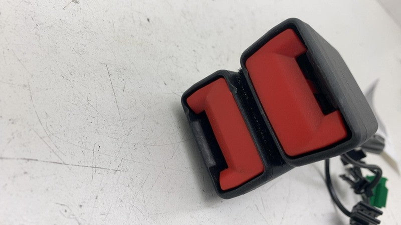 ⭕ 2024 Tesla Cybertruck Rear Passenger Row Seat Belt Buckle Right 1836