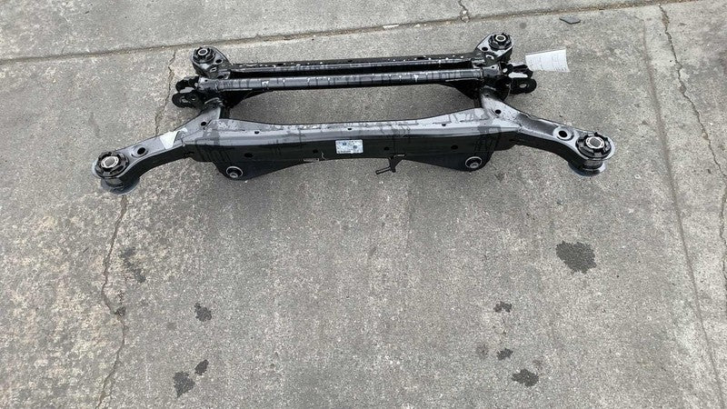 ⭕ 2017-2025 Chrysler Pacifica Rear Undercarriage Subframe Crossmember 