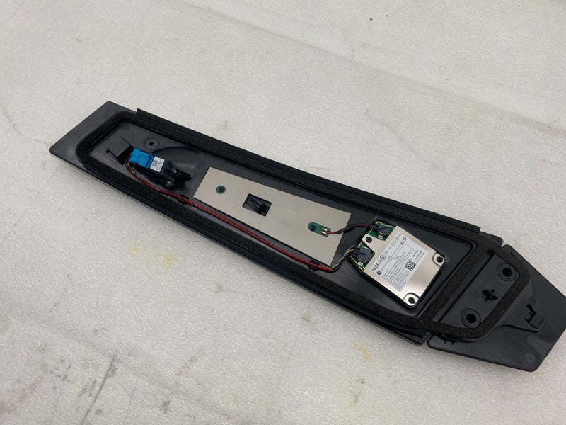 110043700E 2017-2023 Tesla Model 3 M3 Driver Side B-Pillar Applique Glass w/ Camera Left LH