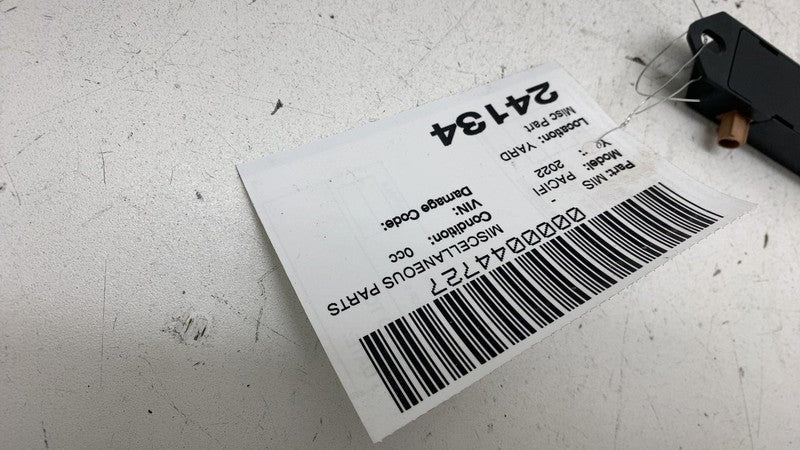 68306857AA ⭕ 17-23 Chrysler Pacifica WiFi Antenna Computer Control Unit Module 68306857AA