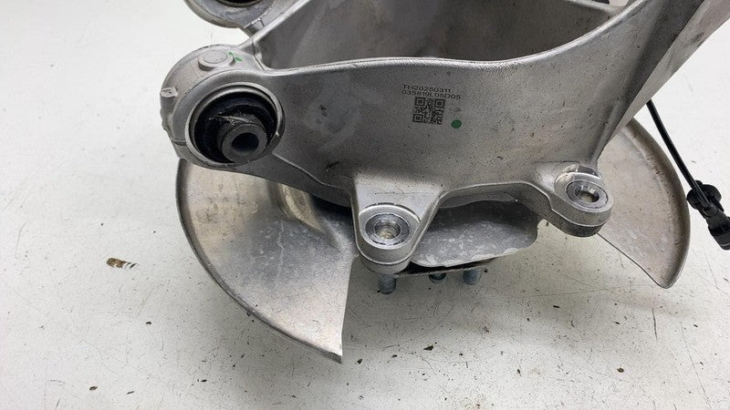 ⭕ 2025-2026 Model Y Rear Left Spindle Knuckle + Hub (142mm Driven) 218