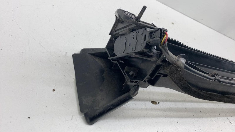 ⭕ 23-24 Toyota Prius Front Lower Radiator Air Shutter Grille Duct 5318