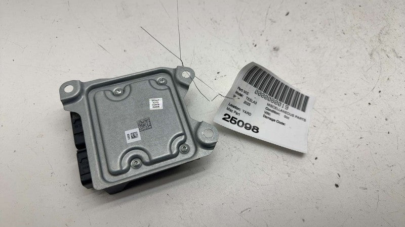 ⭕ 21-26 Model 3 Restraint Control Module RCM SRS 1512876-00-E (Has Cra