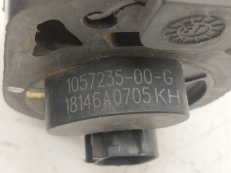 2016-2020 Tesla Model S MS Auxiliary Coolant Water Pump Assembly 1057235-00-G