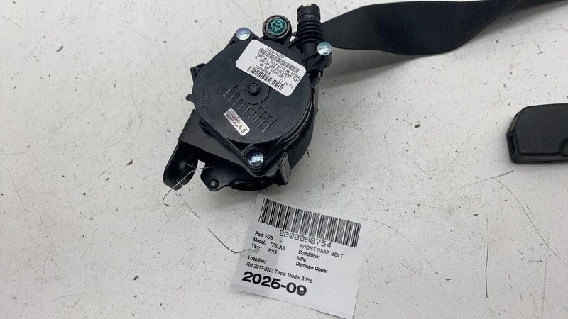 108127901F ⭕ 2017-2023 Tesla Model 3 Front Right 1st Row Seat Belt & Retractor 1081279-01-F