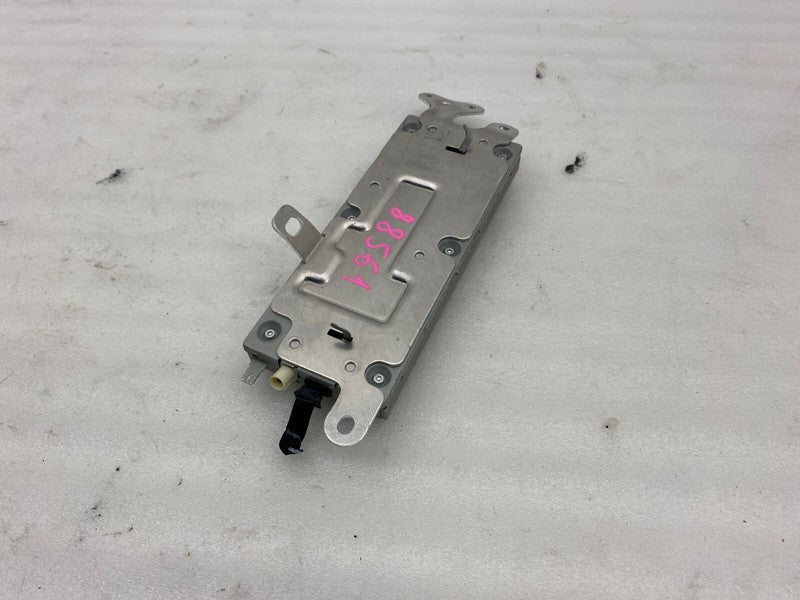 1079749 00 D ⭕ 17-23 Model 3 Harman Becker HB Z502 Radio Receiver Control Module 1079749-00-D